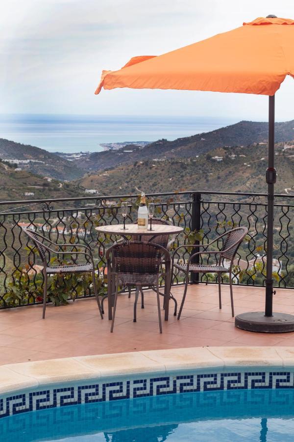 Villa Andalucia Cómpeta Екстериор снимка